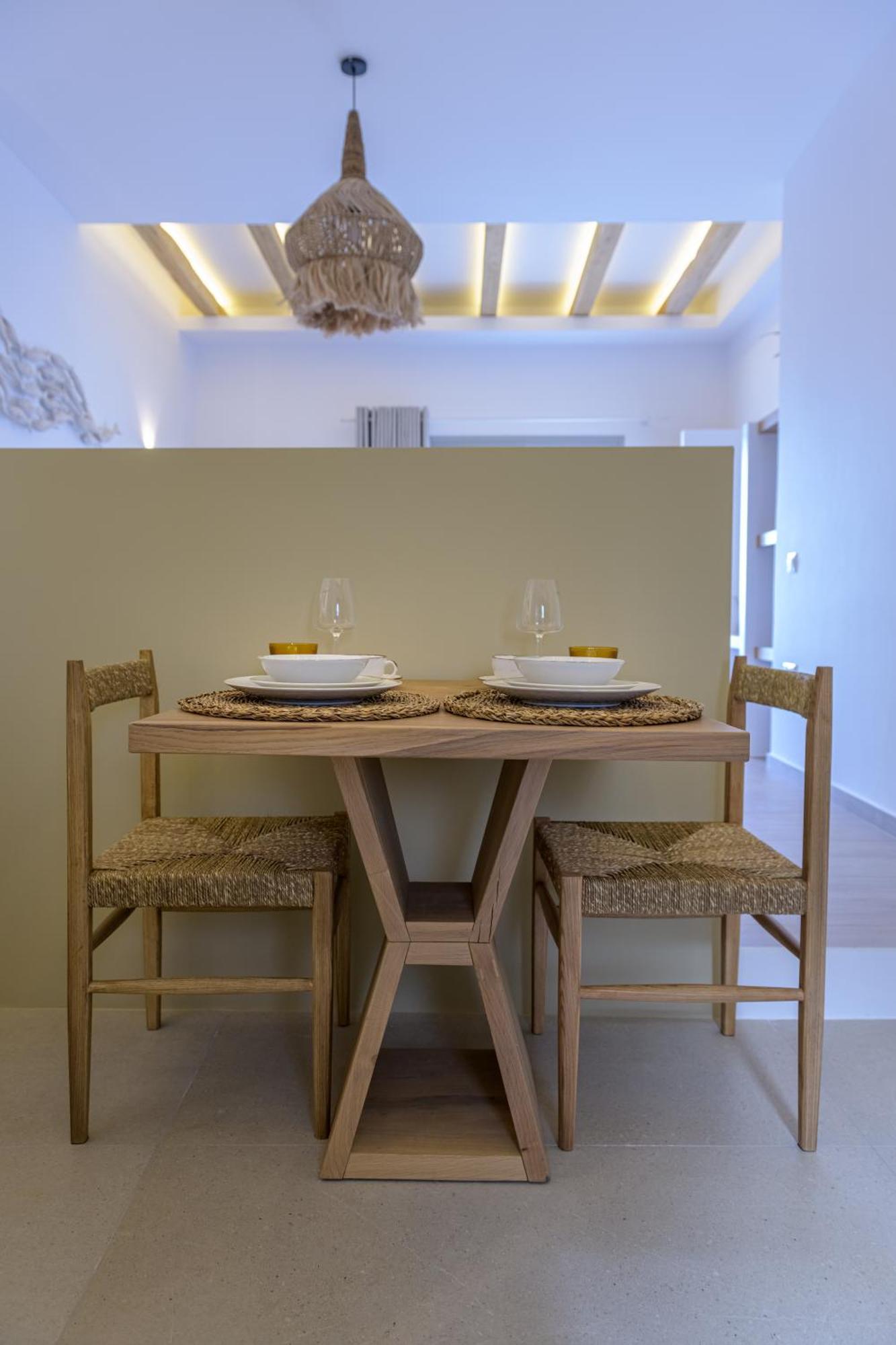 Vivere luxury suites Pera Gyalos Extérieur photo